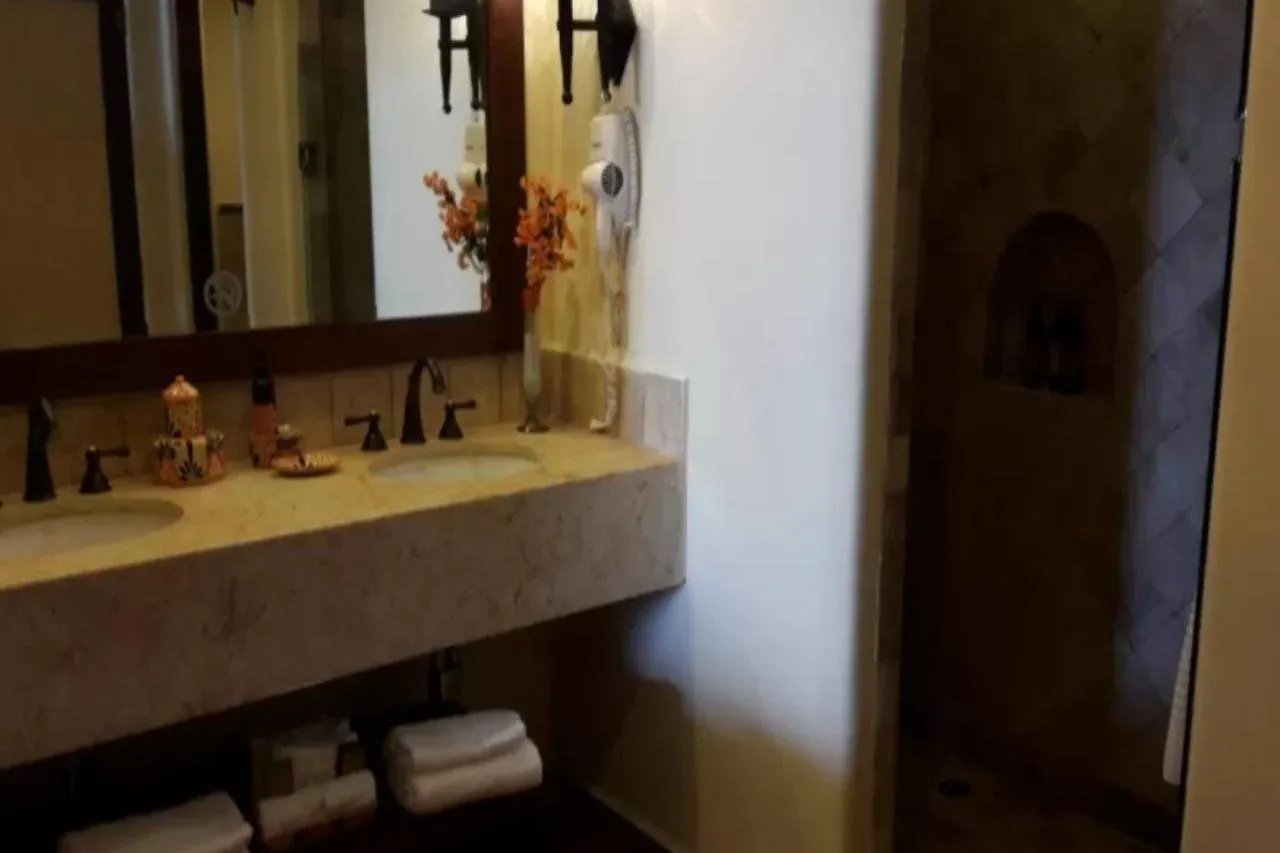 Best Marina And Pool View Luxe Jr Suite In Cabo Cabo San Lucas Hotel